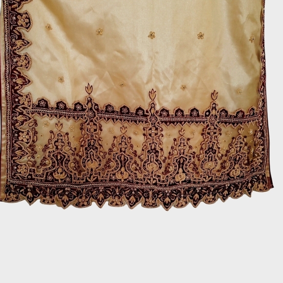 MARKAZ E HASEEN Boutique Gold Maroon Dress Intricate Bead Details City Mode CM - Picture 7 of 14